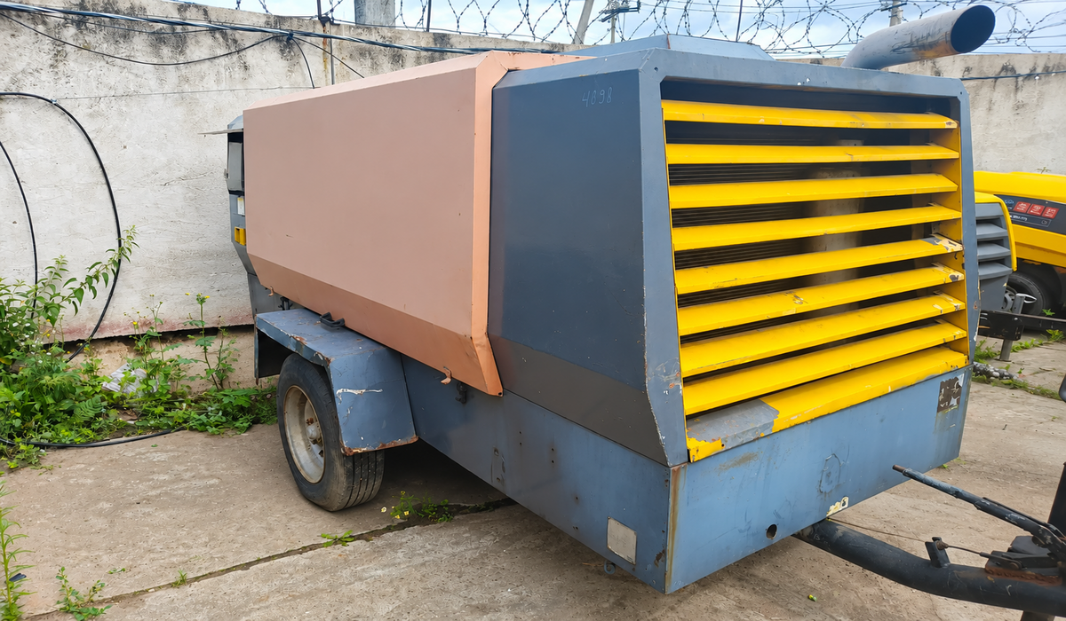 Дизельный компрессор ATLAS COPCO XATS800  22,3 м3/мин, 10,3 бар, б/у
